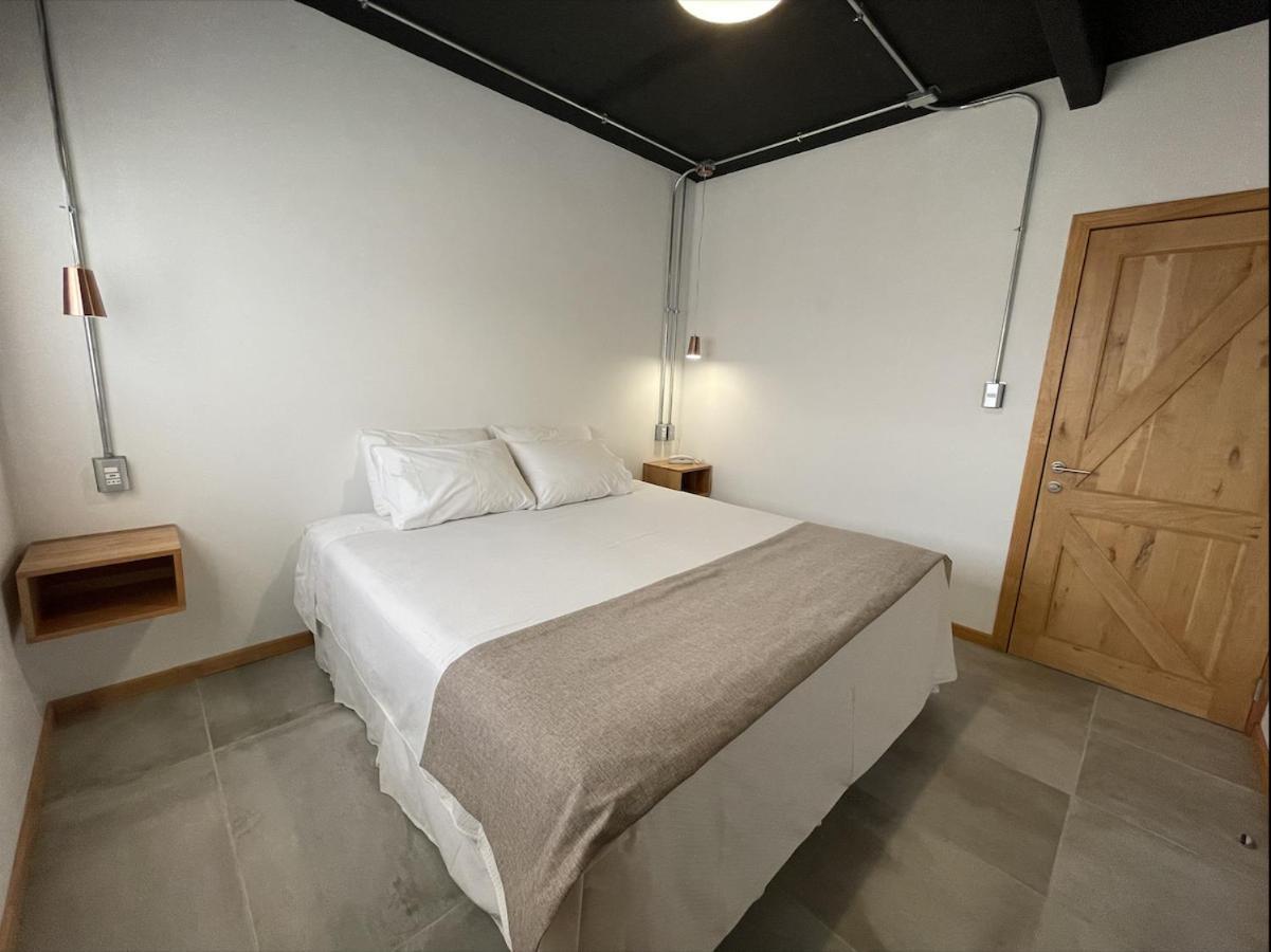 Hotel Big Sur Puerto Natales Esterno foto